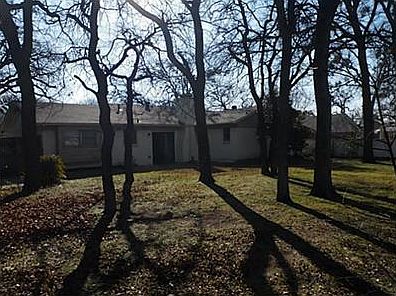 5th image of 2231 Shady Grove Dr