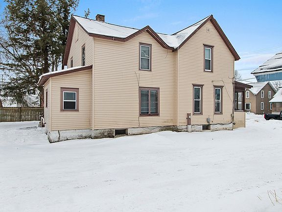 3rd image of 415 Edison St