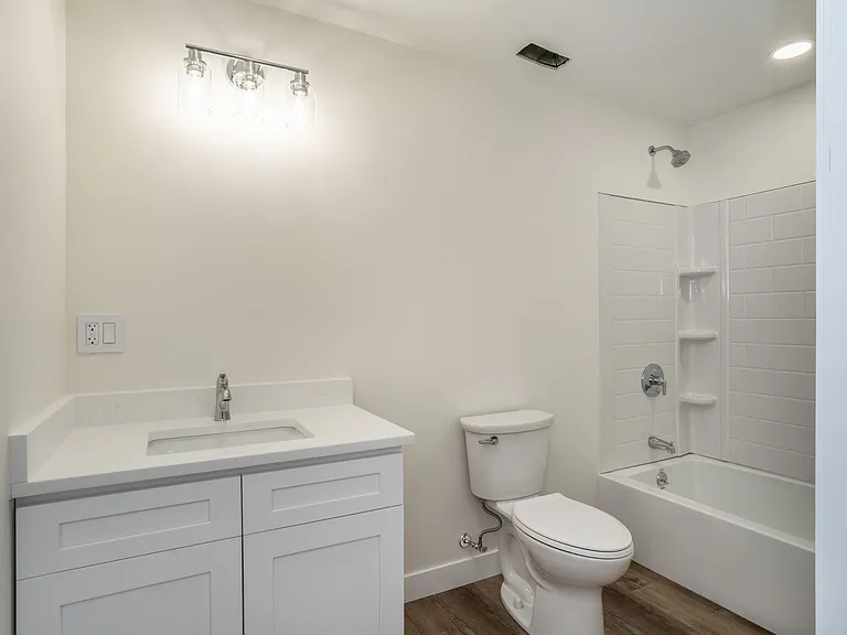 388 Carroll Ave #1 — Photo 6