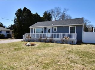 60 Montauk Ave, Westerly, RI 02891