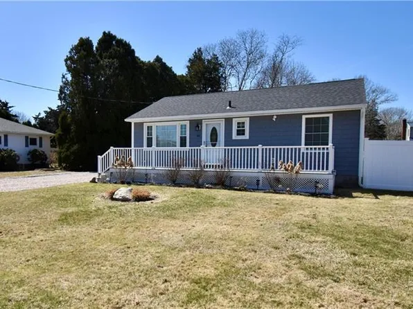 60 Montauk Ave, Westerly, RI 02891