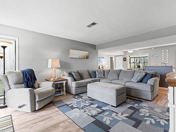 5th image of 1025 W Plantation Dr. W #2717/2718