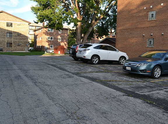 3rd image of 10323 S Mayfield Ave