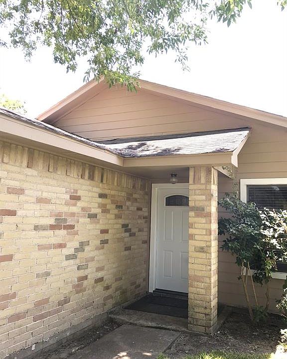 1st image of 14211 Bay Gardens Dr