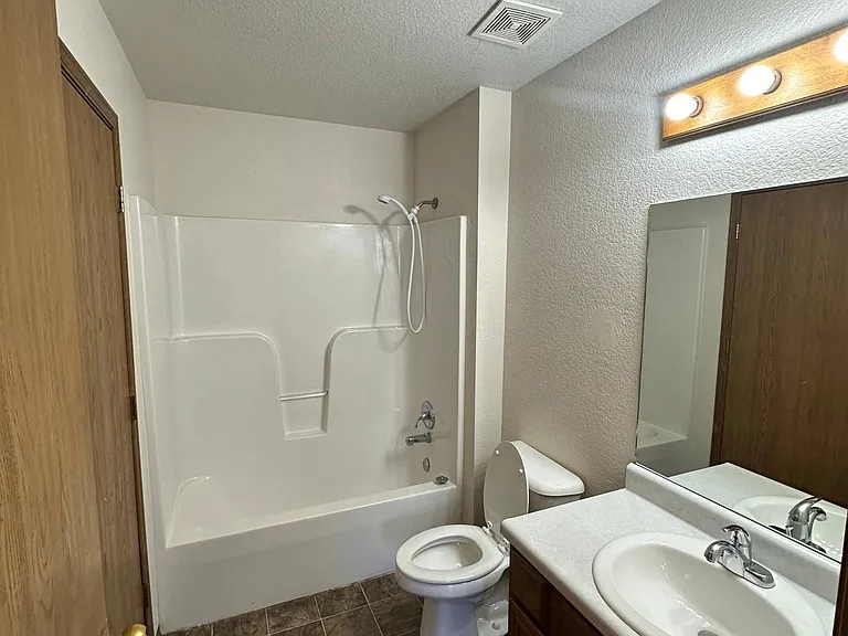 168 W Rainsong St #168 — Photo 2