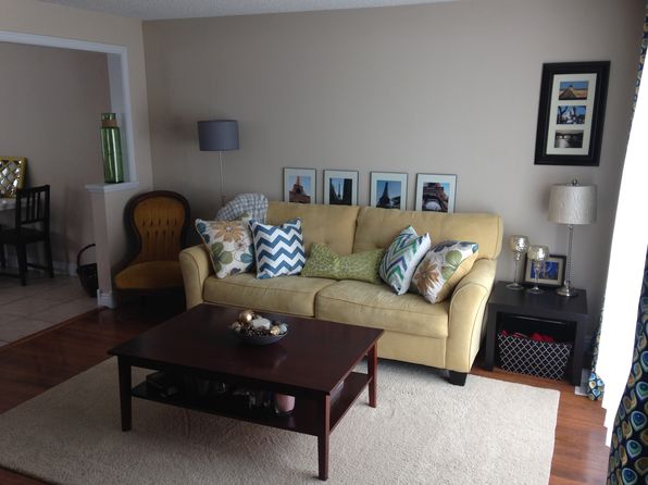 124 S Bryan Ave #1