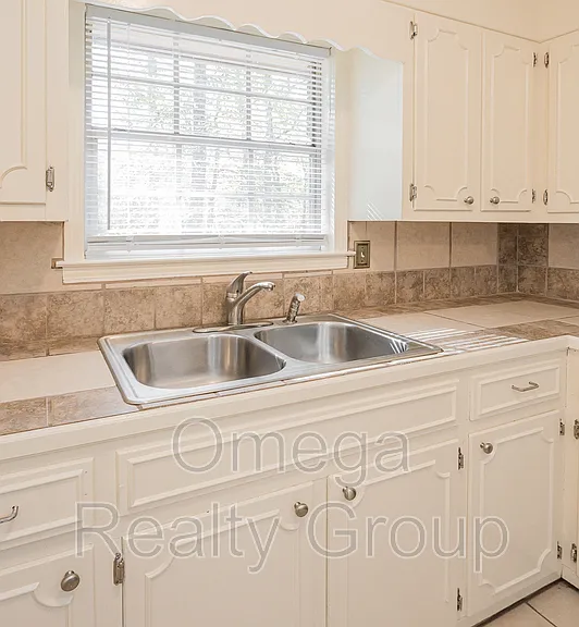 1313 Oak Ter — Photo 18