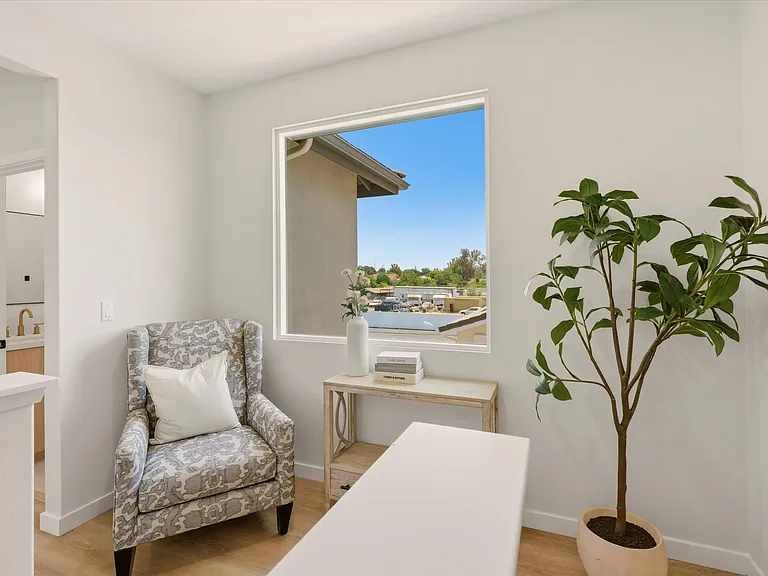 5824 Persepolis Ct — Photo 16