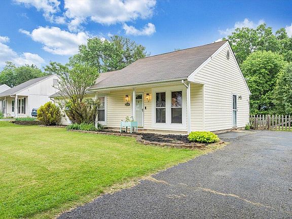 3rd image of 4741 Ichabod Cir NE