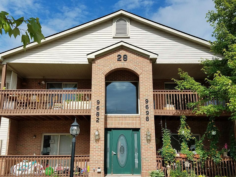 2nd image of 9696 Sawgrass Ct