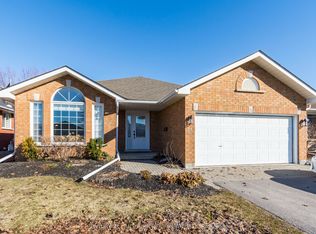 28 Hickory Grv, Belleville, ON K8N 5Y1