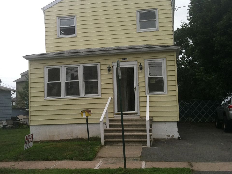 1st image of 23-07 Rosalie St #B