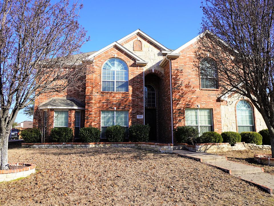 1st image of 525 Cave River Dr