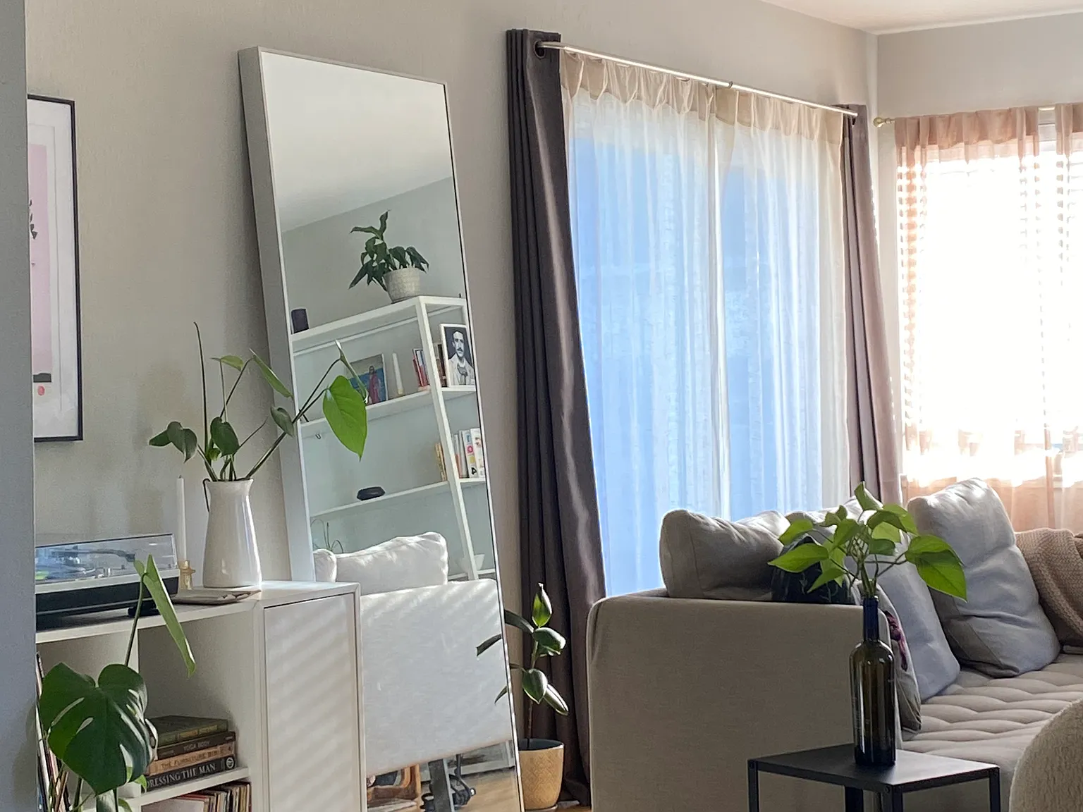 2 bed, 907 sqft, $3,800 — Photo 3