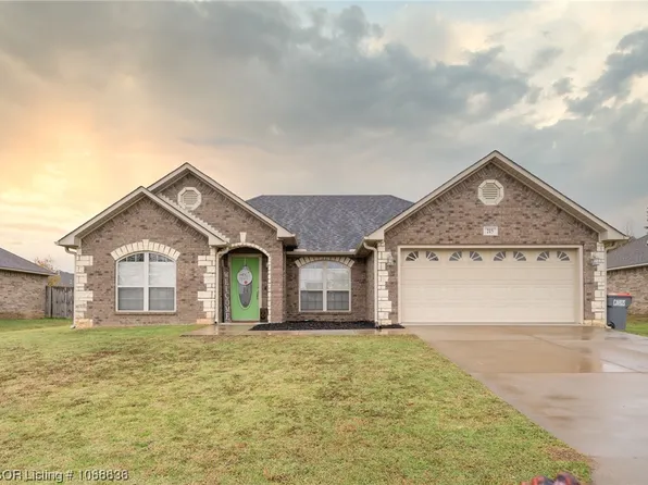 215 Kings Mountain Loop, Greenwood, AR 72936