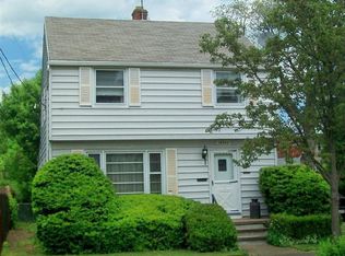 16302 Bradgate Ave, Cleveland, OH