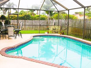 7363 Overlook Dr, Lake Worth, FL 33467