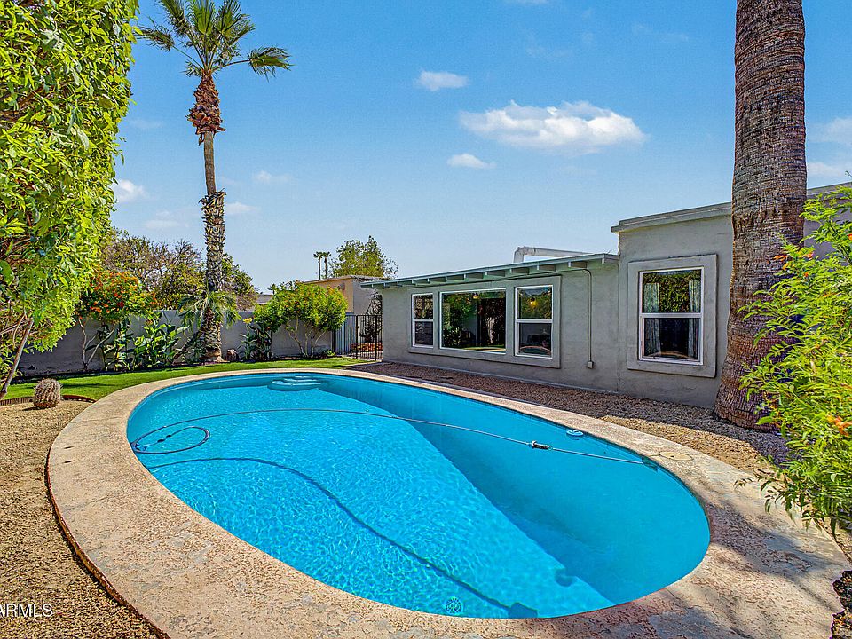 1st image of 181 LAGUNA Drive W