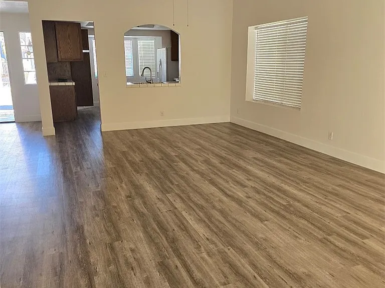 8641 Toscana Ln — Photo 9