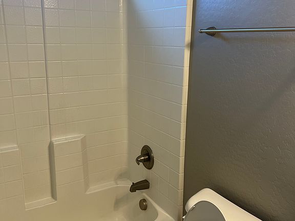5th image of 9040 E Lakeshore Dr #2