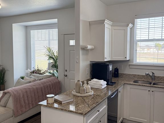 5th image of 1772 E Skyline Dr N #L3
