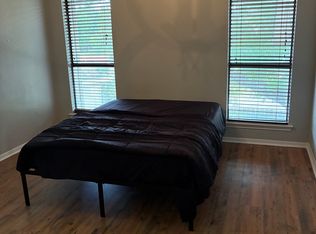 828 Via Madonna #A, Mesquite, TX 75150