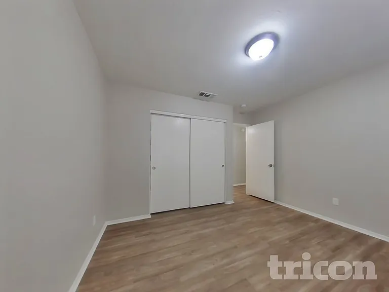 9215 W Sandra Ter — Photo 16