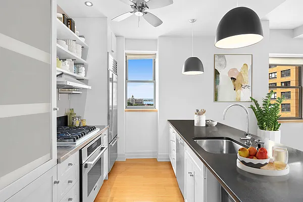 Sold by Compass | media 2