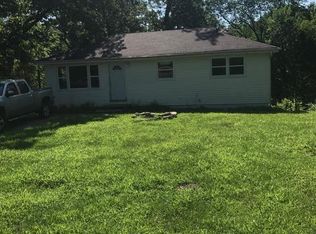 1820 Forest Ln, High Ridge, MO 63049