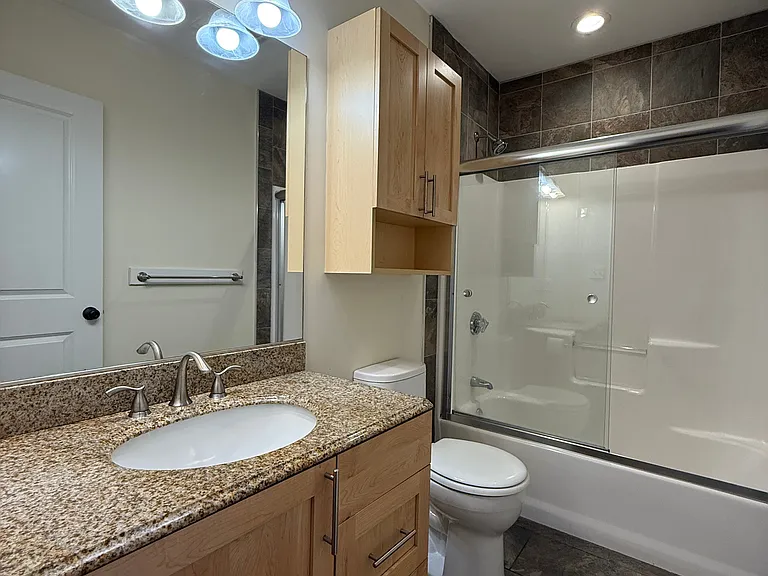 24 Sunset St #1 — Photo 4