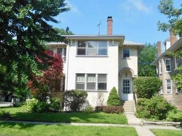 743 Gunderson Ave APT 2, Oak Park, IL 60304