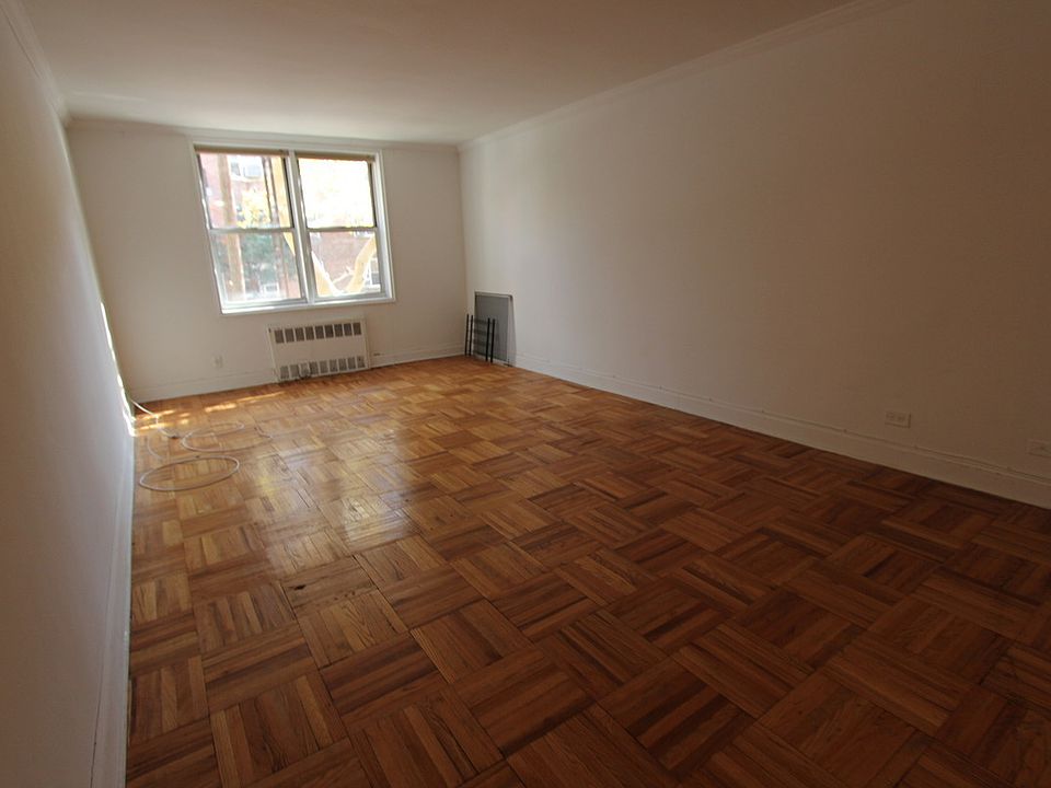 1st image of 10101 67th Dr APT 1F