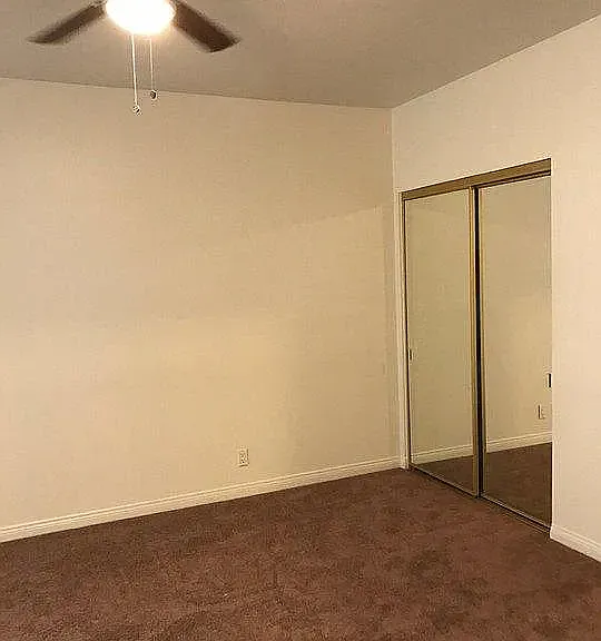 211 S Poinsettia Pl — Photo 8