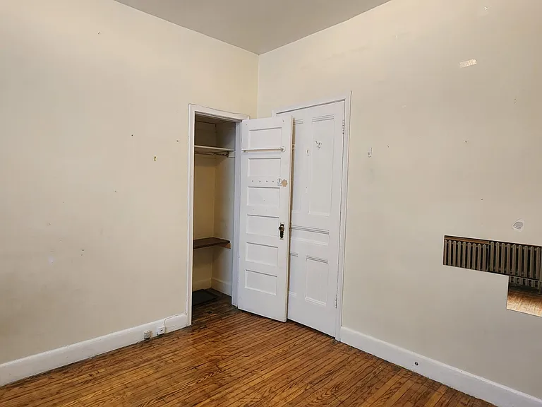 150 Robert St #1 — Photo 6