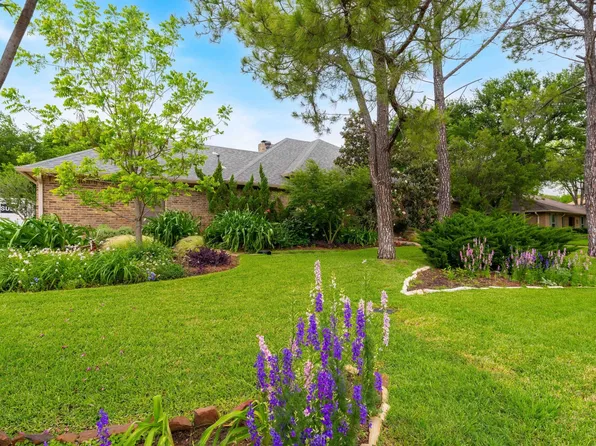 229 Merriman Dr, Highland Village, TX 75077