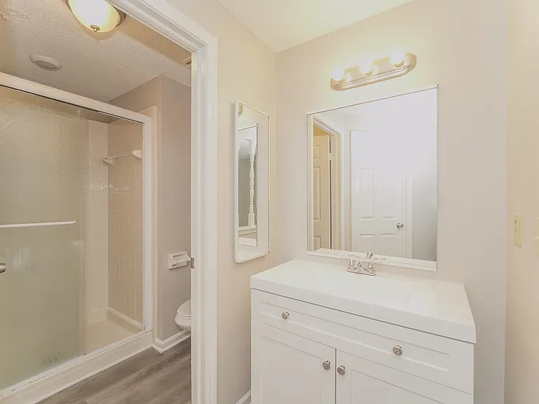 605 Bundy Cir — Photo 12