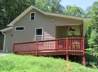 226 Cedar Creek Farm Rd, Tuckasegee, NC 28783