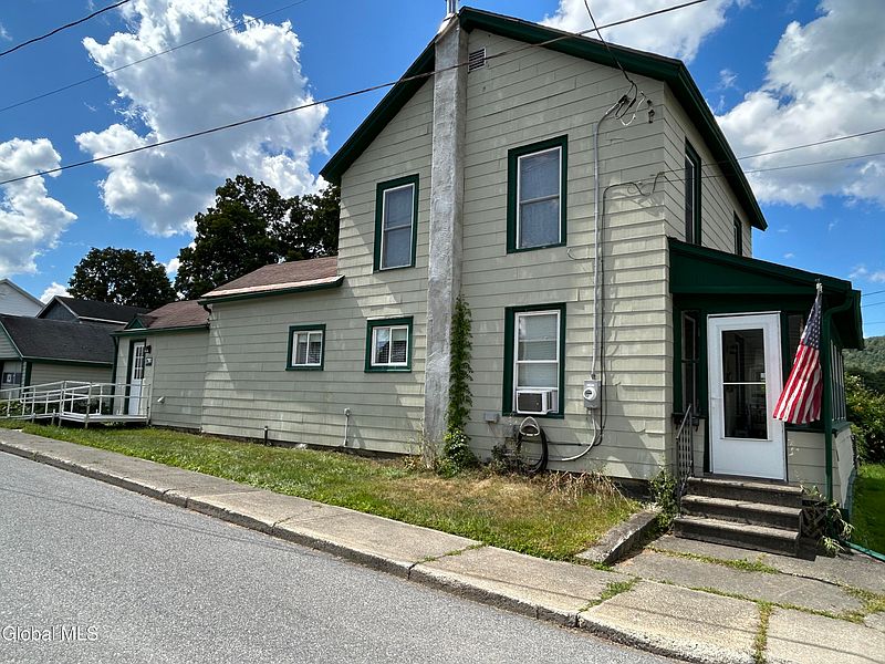3rd image of 36 Morrison Avenue