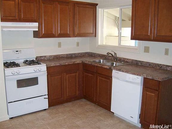 2nd image of 1447 W Alpine Ave