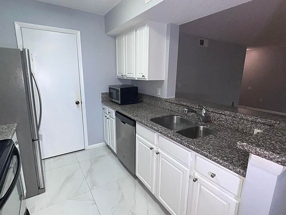4th image of 815 W Boynton Beach Boulevard #11-107