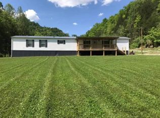 2175 Cowpen Rd, Pikeville, KY 41501