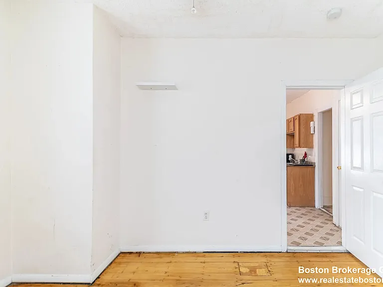 20 Howell St #2-B — Photo 5