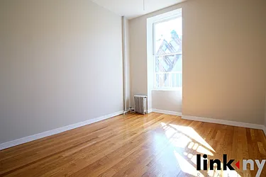 Rented by Link NY Realty