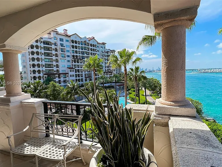 7241 Fisher Island Dr #7241 — Photo 5