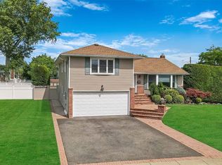 57 Lakeshore Blvd, Massapequa, NY 11758