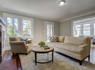 37 Van Ness Ter, Maplewood, NJ 07040