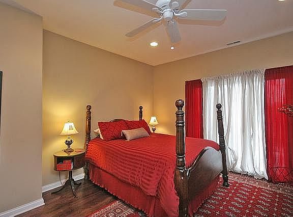 5th image of 2436 W Cortez St #1E