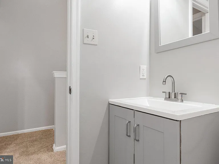 54 Hamlet Dr — Photo 17