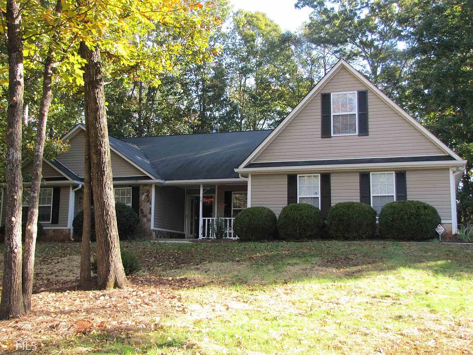 2nd image of 305 Paige Way