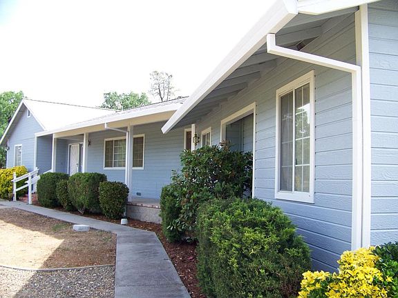 3rd image of 10705 Green Oaks Ln
